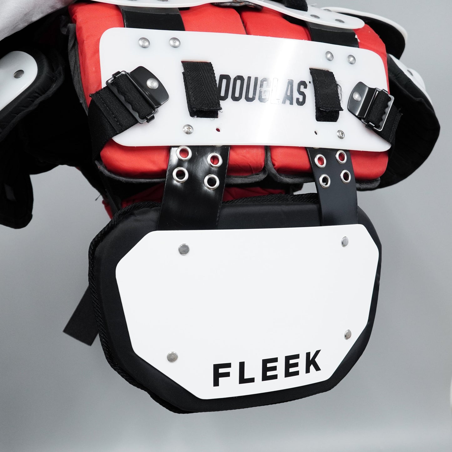 FLEEK フットボール バックプレート クロームレッド