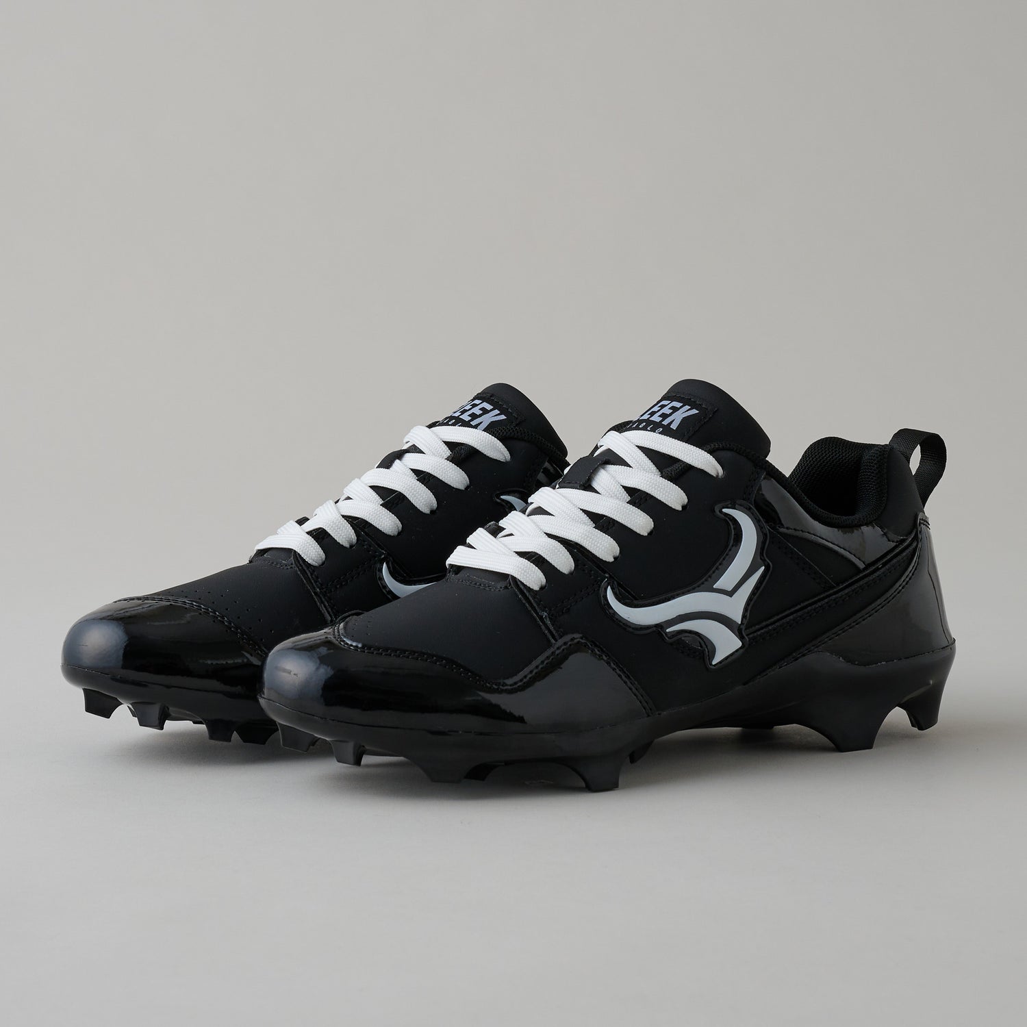 FLEEK DIABLO LOW FOOTBALL CLEATS ソリッドブラック
