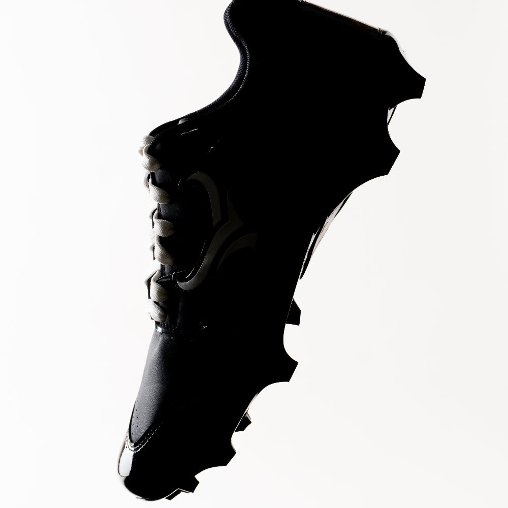 FLEEK DIABLO FOOTBALL CLEATS クールホワイト