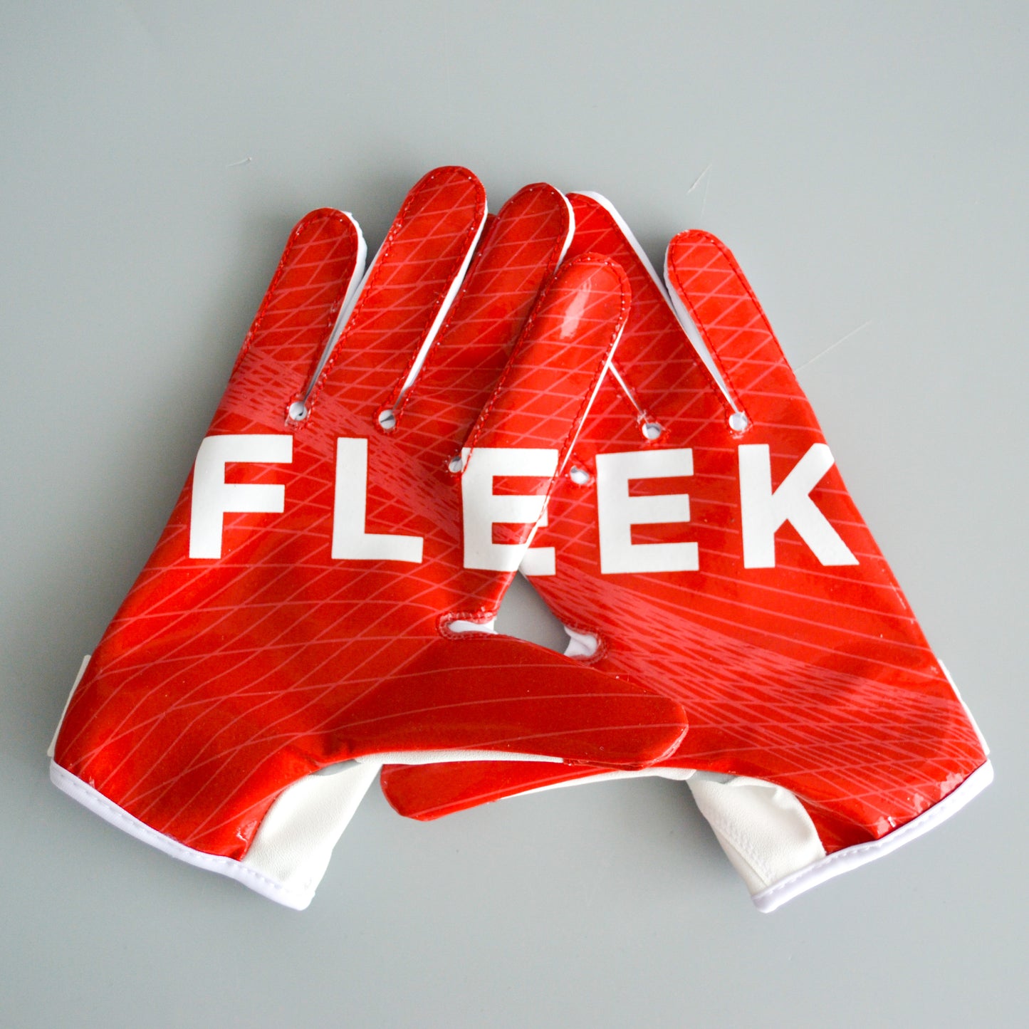 FLEEK EXTRA-FIT GLOVES ホワイト・フリークレッド